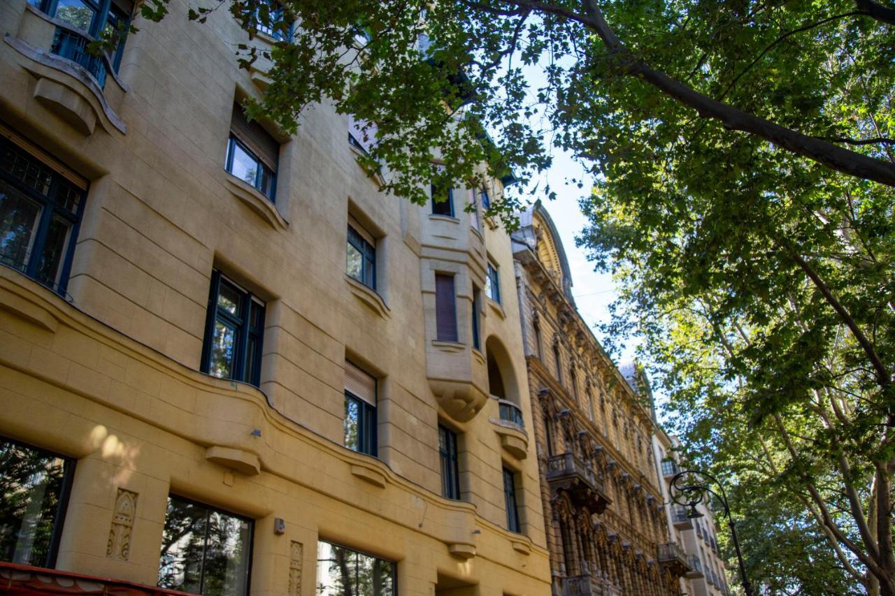 Luxurious & Spacious Downtown Residence In Liszt Ferenc Square Budapest Eksteriør billede